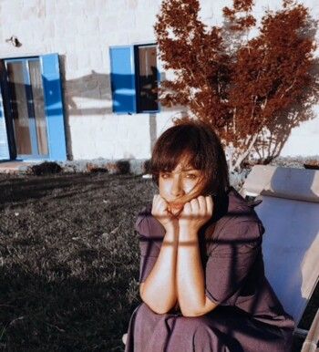 شاهد .. سلمى شلبي تتحدث عن علاقتها بـ رندة كعدي ومارينال سركيس ووسام حنا وفارس ياغي في كواليس "القدر"