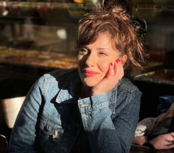 شاهد .. سلمى شلبي تتحدث عن علاقتها بـ رندة كعدي ومارينال سركيس ووسام حنا وفارس ياغي في كواليس "القدر"