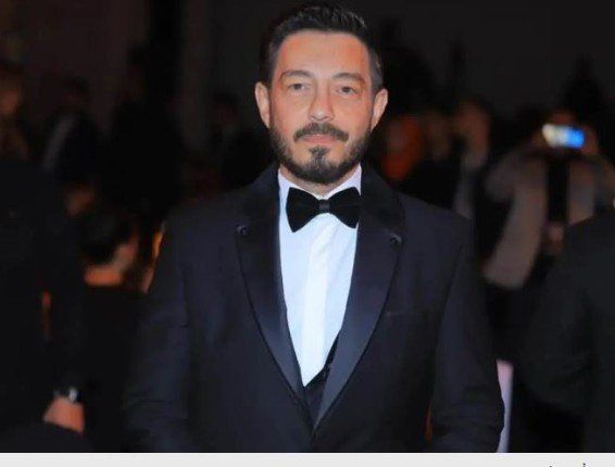 تكريم أحمد زاهر في مهرجان "إبداع" بجامعة القاهرة