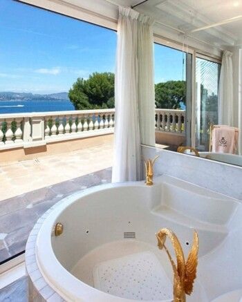 شاهد .. في هذا المكان الفخم والخيالي عاشت الأميرة ديانا ودودي الفايد قصة حبهما