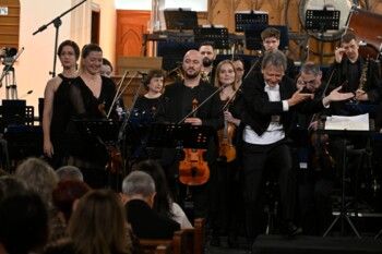 شاهد .. ليلة ساحرة للأوركسترا الفلهارمونية الوطنية اللبنانية بقيادة المايسترو ماتيسيك والثنائي ملاعب