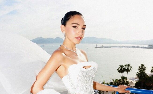 شاهد .. حقيبة يد سلمى أبو ضيف بنقشة البقرة من Prada..و سعرها مرتفع جداً