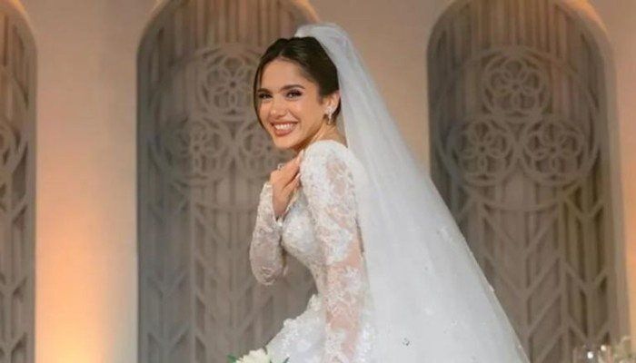 الفنانة رنا رئيس تتألق بفستان زفاف استثنائي في ليلة العمر بحضور نجوم الفن