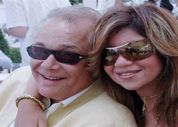 بالمستندات بوسى شلبى تؤكد انها زوجة الفنان الراحل محمود عبد العزيز