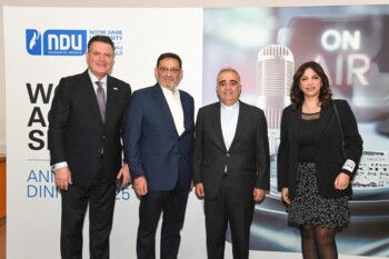 شاهد .. جامعة سيدة اللويزة تكرم أهل الصحافة والإعلام