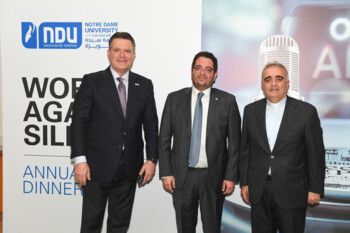 شاهد .. جامعة سيدة اللويزة تكرم أهل الصحافة والإعلام