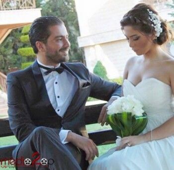 شاهد .. إليكم صورة نادرة جداً من حفل زفاف معتصم النهار و لين برنجكجي