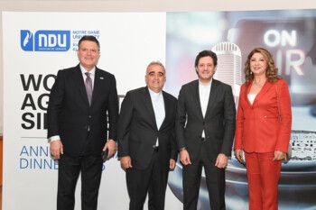 شاهد .. جامعة سيدة اللويزة تكرم أهل الصحافة والإعلام