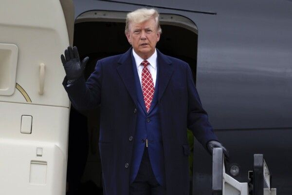 شاهد .. تحت عنوان الفخامة والرفاهية.. إليكم طائرة دونالد ترامب الرئاسية الرائعة