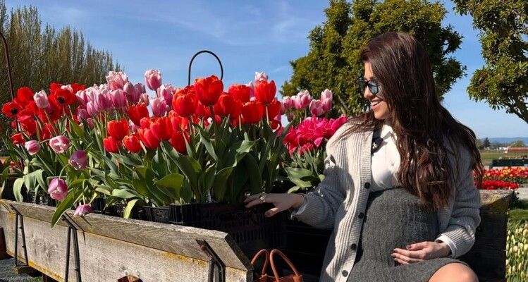 شاهد .. مذيعة لبنانية تضع مولودتها الثانية في أميركا