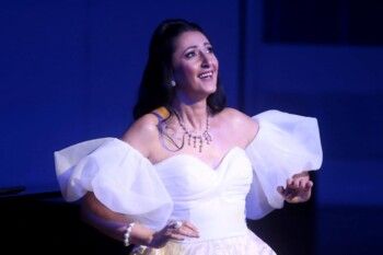 شاهد .. أميرة سليم تتألق في أولى حفلاتها بدار الأوبرا المصرية