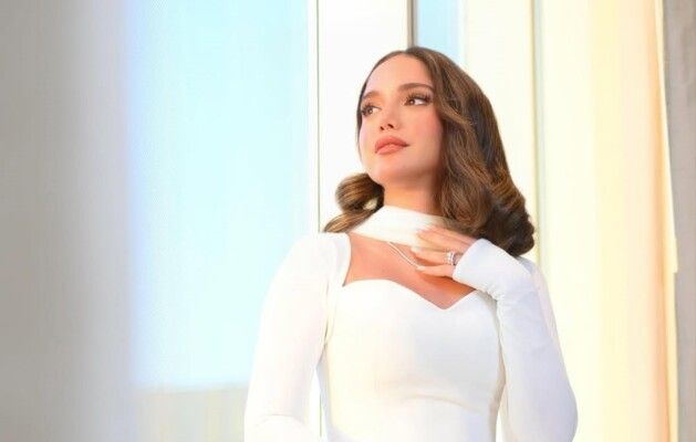 شاهد .. بفيديو مؤثر.. رنا رئيس تحتضن والدها الراحل في زفافها بفضل الذكاء الاصطناعي