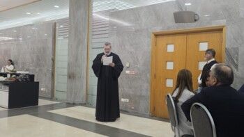 شاهد .. "يوم الصحافة والإعلام" في مزار سيدة لبنان حريصا والأب فادي تابت يحتضننا بمحبته