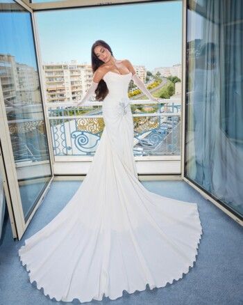 شاهد .. نادين نسيب نجيم "عروس" مهرجان كان السينمائي بإطلالة استثنائية