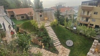 شاهد .. "يوم الصحافة والإعلام" في مزار سيدة لبنان حريصا والأب فادي تابت يحتضننا بمحبته