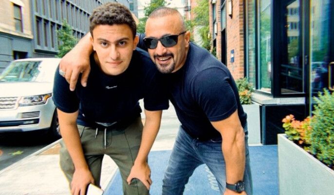 شاهد .. رسالة مؤثرة من أحمد السقا إلى نجله ياسين