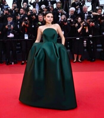 شاهد .. بينهن إيما ستون وناتالي بورتمان وروني مارا .. هذه أبرز إطلالات مهرجان كان في يومه الرابع