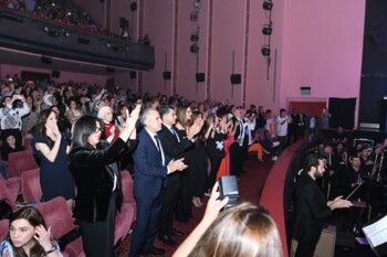 شاهد .. كارول سماحة تستعد لـ "كلّو مسموح" في مهرجانات بيت الدين.. ووزير الإعلام بول مرقص ومنى الشاذلي ووفاء الكيلاني يدعمونهت