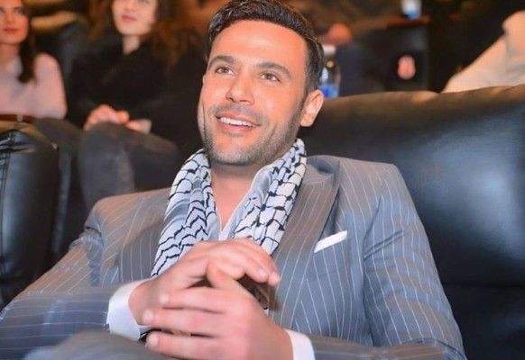 شاهد .. محمد إمام يعايد الزعيم وينشر صورة رائعة لـ عادل إمام