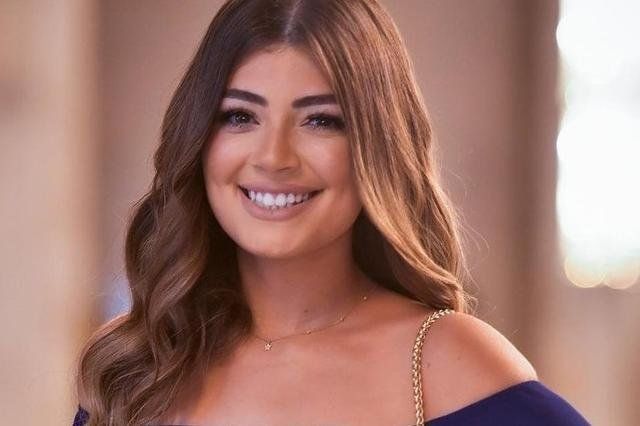 اتفرج.. ليلى أحمد زاهر تتألق بإطلالة ساحرة في أحدث جلسة تصوير بعد زواجها