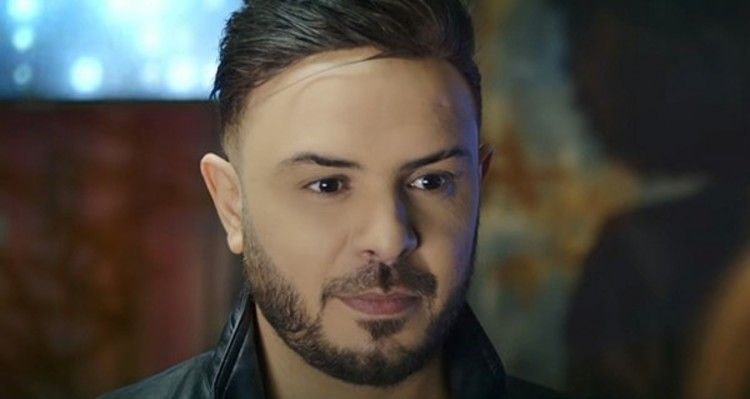 شاهد .. أحمد الشريف يعود للواجهة بصورة من الزمن الجميل