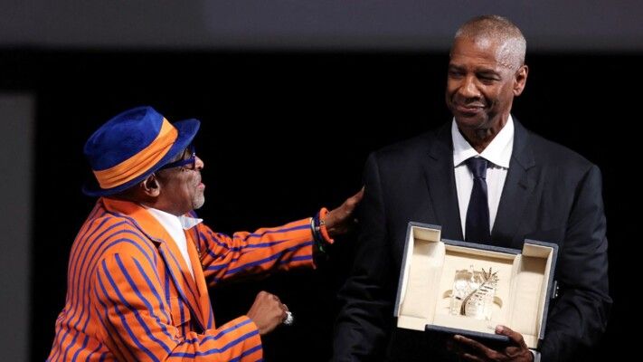 شاهد .. بعد أكثر من 30 عاماً على الغياب عنه .. دينزل واشنطن مكرماً في كان