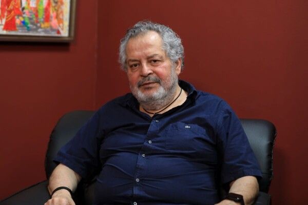 شاهد .. أسعد رشدان: عملت على محطة وقود ولا أؤمن بالحياة الثانية