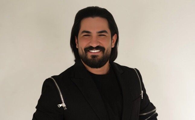 شاهد .. بعد نجاه أعماله الاخيرة.. يوسف الملك يعلن عن تعاون يجمعه بـ فارس إسكندر