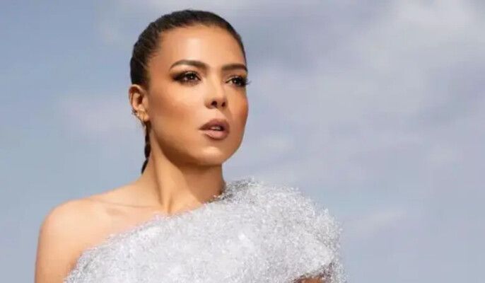 شاهد .. بكلمات مؤثرة وصور نادرة.. ناهد السباعي تُحيي الذكرى السنوية لوالدها