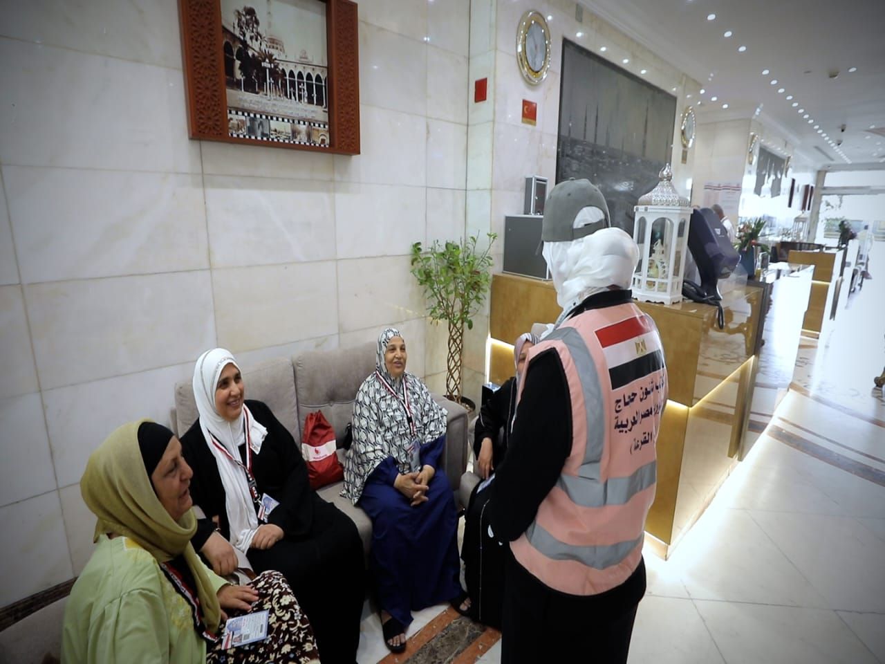 من الروضة إلى البقيع.. بعثة الحج المصرية تسير بالحجاج فى دروب النور