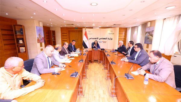 وزيرة التضامن الاجتماعي تبحث خطة تطوير مؤسسات الدفاع الاجتماعي على مستوى الجمهورية