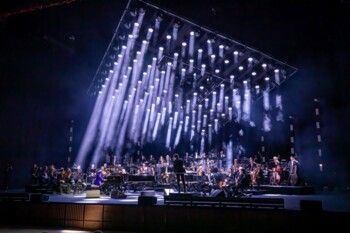 شاهد .. بالتعاون مع أوركسترا قطر الفيلهارمونية ..عمر الرحباني يشعل أجواء الدوحة تحت عنوان "لبنانيات"