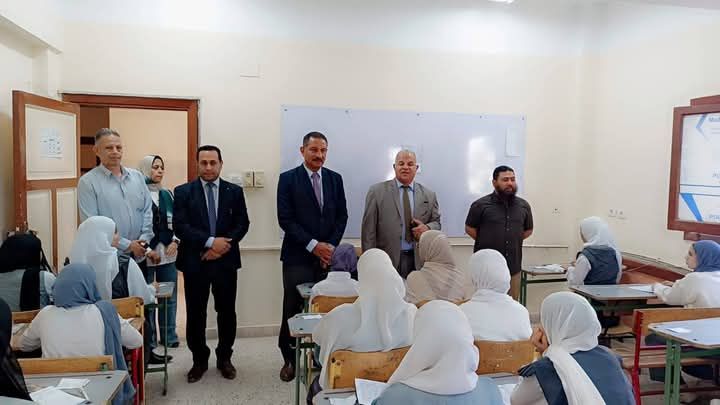 جولة تفقدية لمسؤولي التعليم بالفيوم لمتابعة سير امتحانات نهاية العام