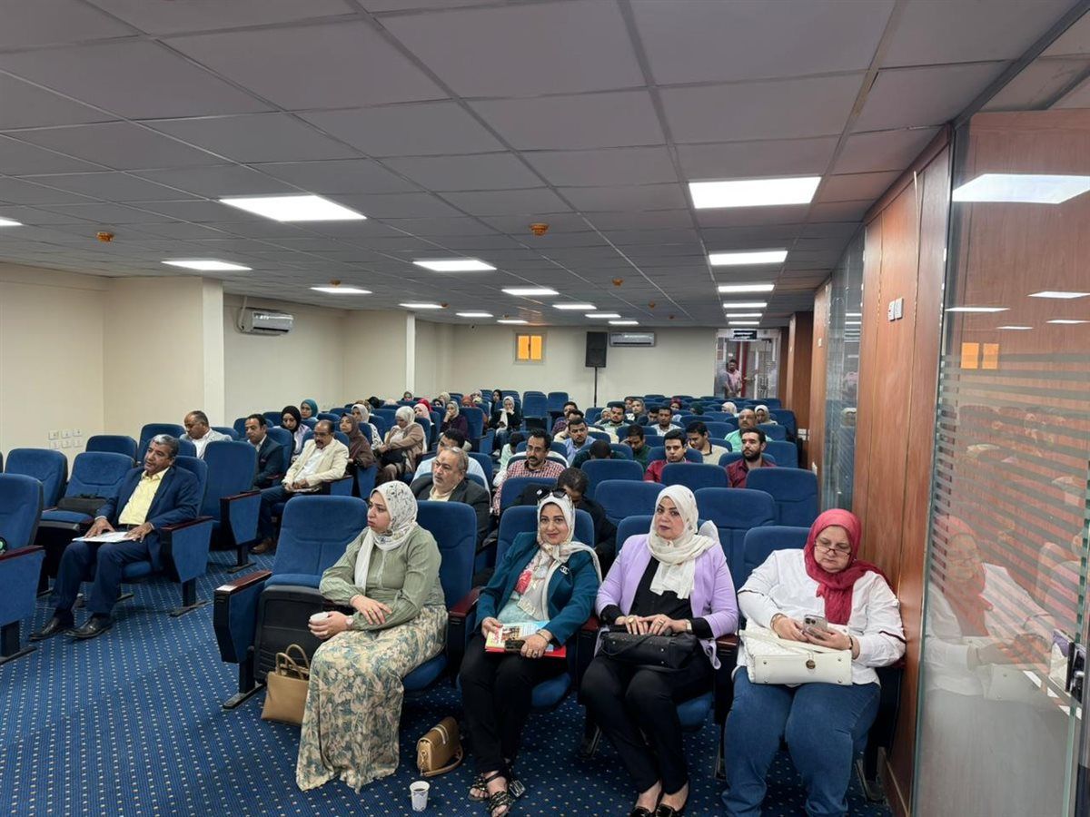 غرفة سوهاج التجارية تنظم ندوة موسعة للتعريف بالتيسيرات الضريبية الجديدة