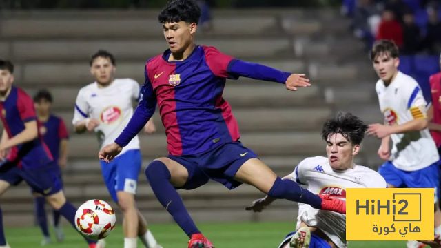 جوهرتين من لاماسيا يبهران فليك