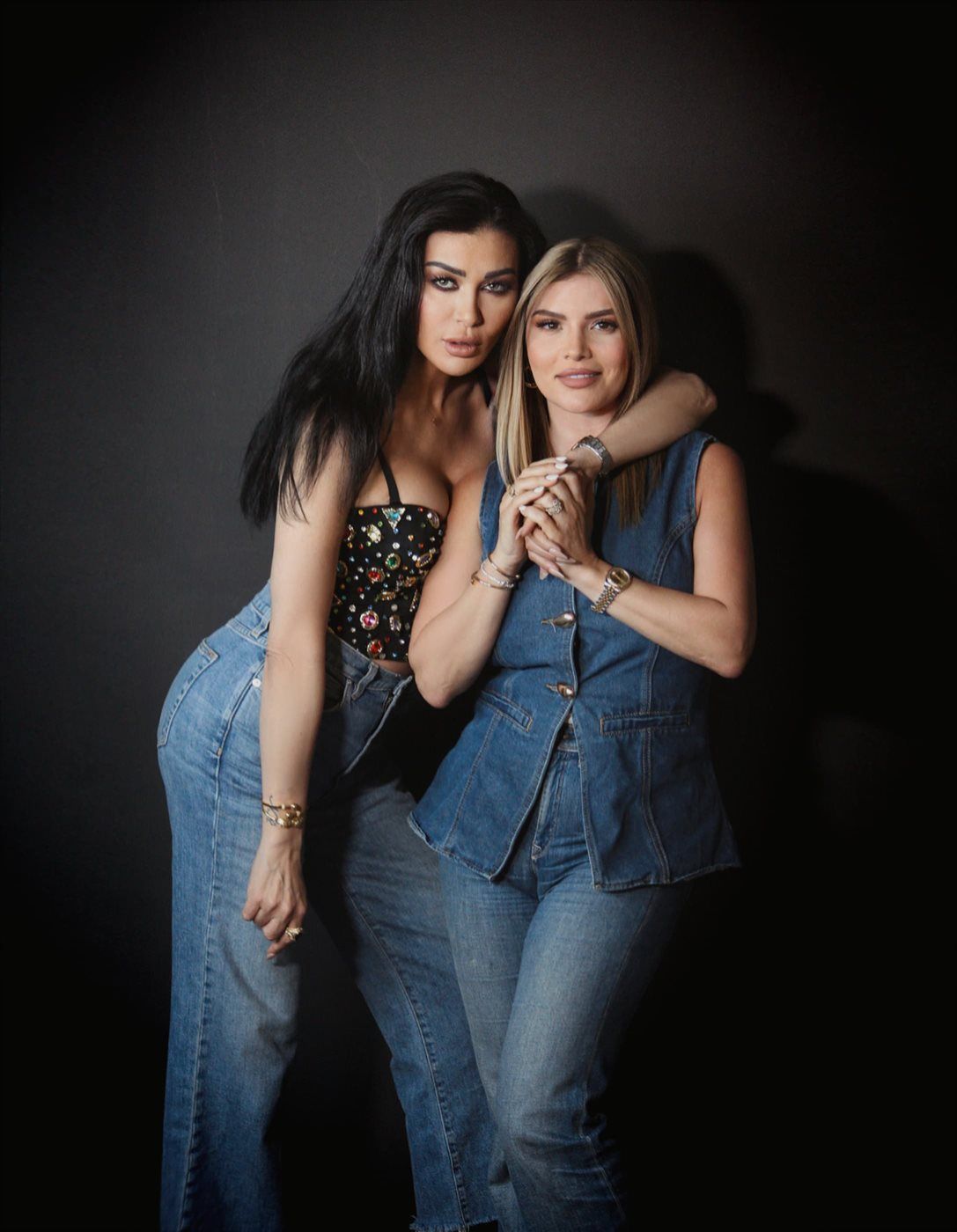 نادين الراسي في “عمر جديد” :”أولادي خُطفوا وأدفع نفقة لطليقي كل شهر”