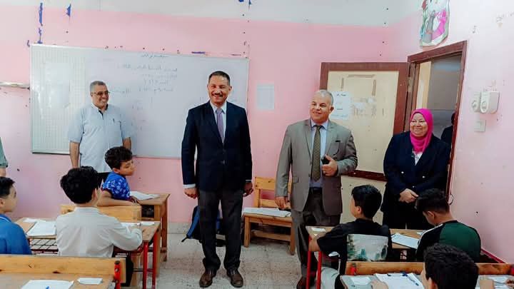 جولة تفقدية لمسؤولي التعليم بالفيوم لمتابعة سير امتحانات نهاية العام