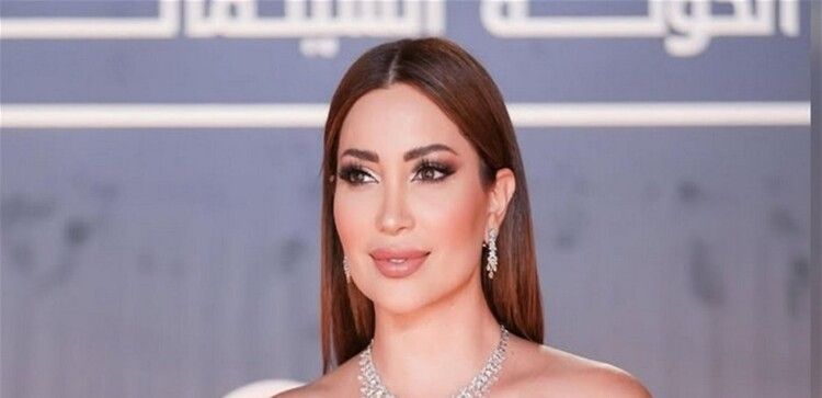 شاهد .. سعر خيالي لحقيبة نسرين طافش