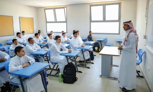 تحذير هام من الموارد البشرية السعودية.. 3 حالات يُحرم فيها المعلم من العلاوة السنوية بشكل نهائي