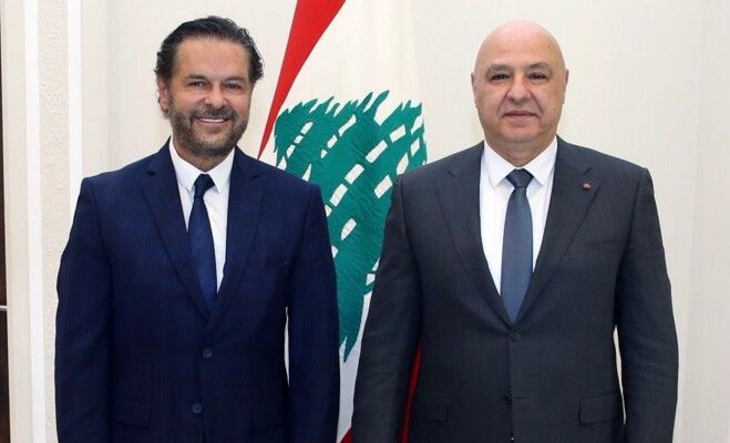 شاهد .. بين الفن والسياسة .. جوزيف عون يستقبل راغب علامة