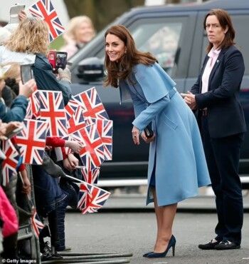 شاهد .. من طرد الحارسة الشخصية للأميرة كايت من القصر الملكي؟