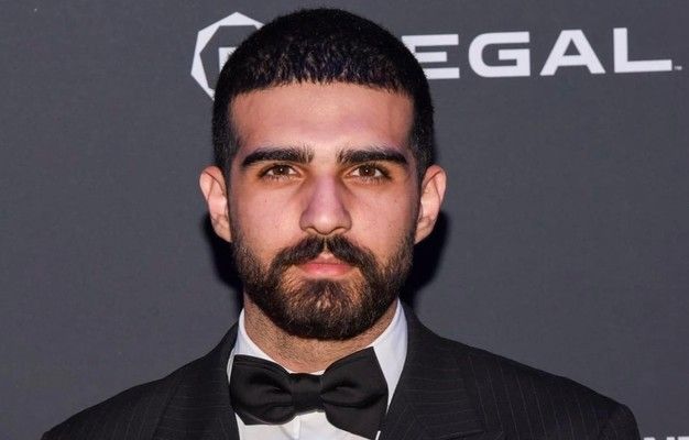 شاهد .. يوسف بولس يُعلّق على تقديمه دور مُكتشف موهبة فضل شاكر