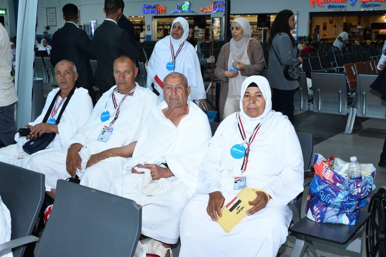 مصر للطيران تسير غدًا 20 رحلة جوية لنقل الحجاج إلى الأراضى المقدسة