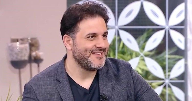 شاهد .. أحدث ظهور لـ إبن ملحم زين البكر مع جده.. أصبح شابًا - بالصورة