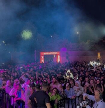 شاهد .. عاصي الحلاني يُشعل ليالي عمّان ويقدّم "الحق علينا" لأول مرة على المسرح