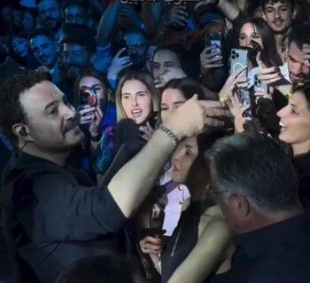 شاهد .. عاصي الحلاني يُشعل ليالي عمّان ويقدّم "الحق علينا" لأول مرة على المسرح