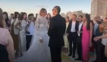 شاهد .. مروان بابلو يدخل القفص الذهبي بعيدا عن الاعلام