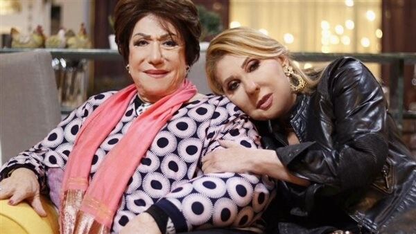 شاهد .. برسالة مؤثرة جداً.. نادية الجندي تنعى صديقتها المقربة سميحة أيوب