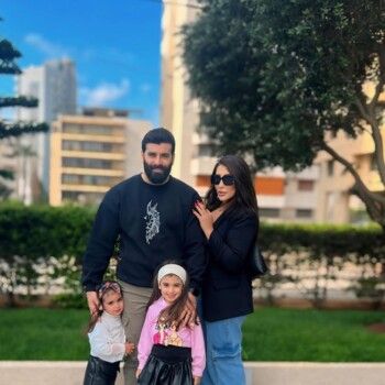 شاهد .. علي نعيم عن سارة بعلبكي: "أنا ربيتها على يدي".. وهي تكشف سبب رفضه في البداية دخولهما عالم السوشيال ميديا