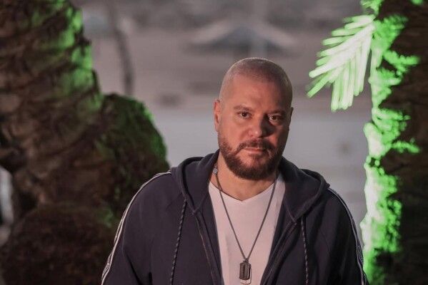 شاهد .. هاني العمري يعيد إطلاق "يا ريت بشوفا الليلة" بنسخة جديدة